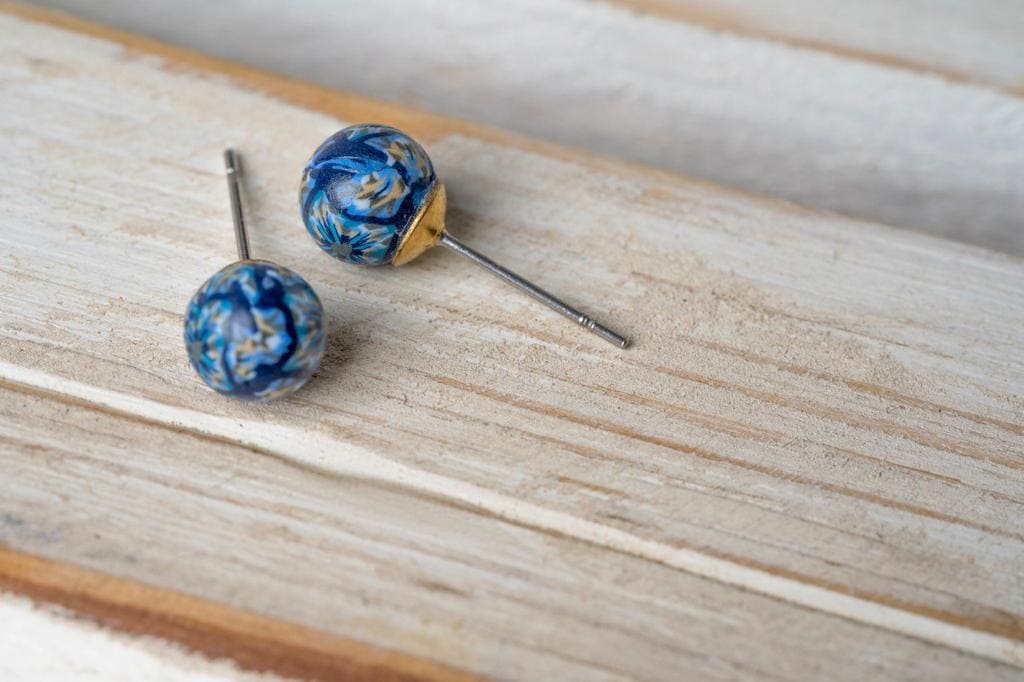 Clous d'Oreilles Bleus Uniques