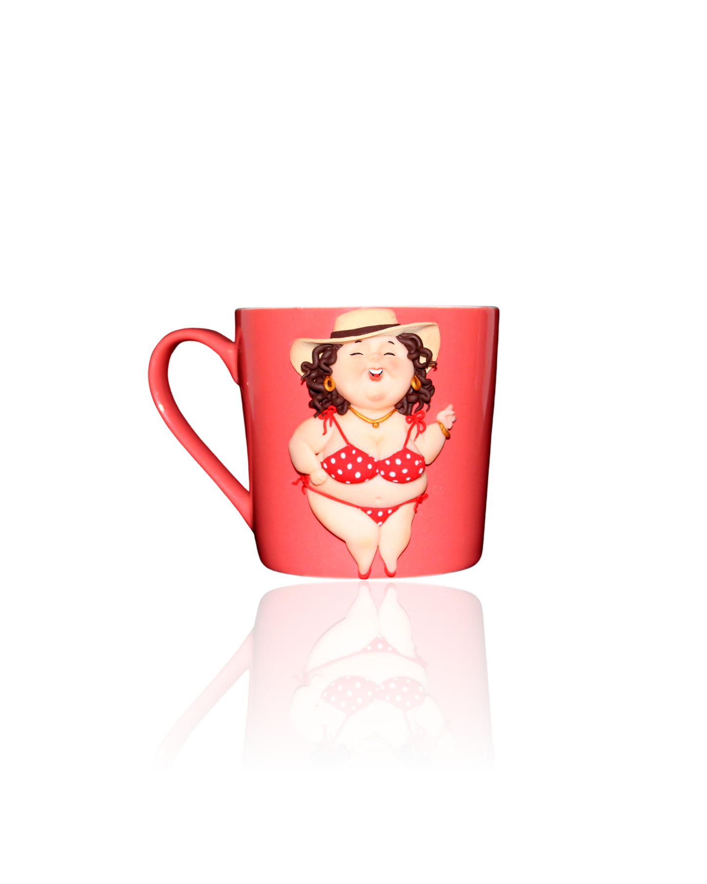 mug femme en surpoids, drôle et sexy en maillot de bain