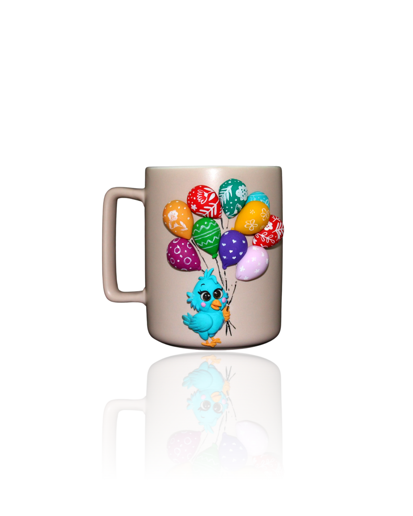 Mug Personnalisé Pâques, Idée de cadeau original et décoration table pour célébrer Pâques.